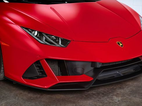 Used 2024 Lamborghini Huracan EVO AWD/4WD image 45