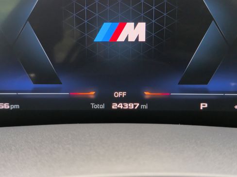 Used 2025 BMW X6 M60i AWD/4WD image 16