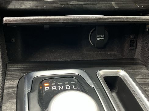 Used 2022 Chrysler 300 Touring w/ Sport Appearance Package image 20