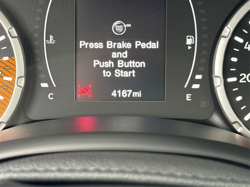 Used 2023 Jeep Renegade Latitude w/ Sun/Sound Group AWD/4WD image 23