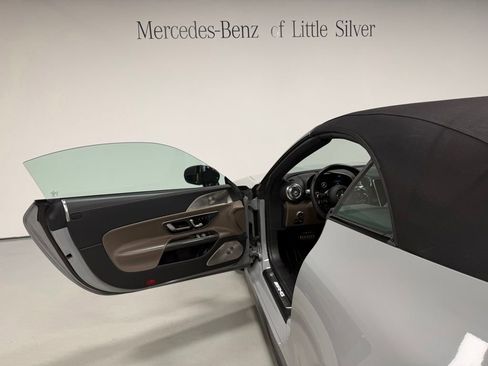 Certified 2022 Mercedes-Benz SL 63 AMG 4MATIC image 21