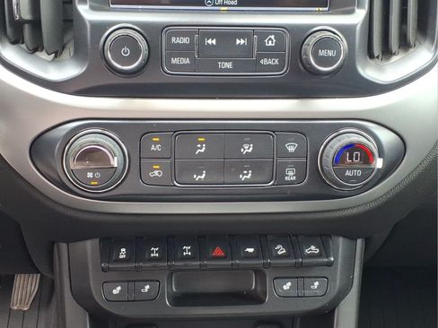 Used 2018 Chevrolet Colorado ZR2 w/ ZR2 Dusk Special Edition AWD/4WD image 9