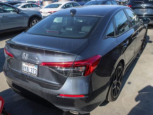 Used 2022 Honda Civic Sport image 5