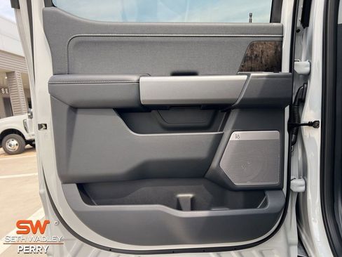 New 2025 Ford F250 Lariat w/ Lariat Ultimate Package image 27