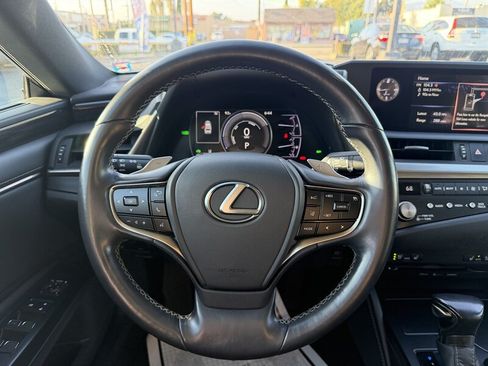 Used 2021 Lexus ES 300h w/ Premium Package FWD image 14