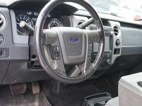 Used 2011 Ford F150 XLT w/ XLT Chrome Pkg image 9