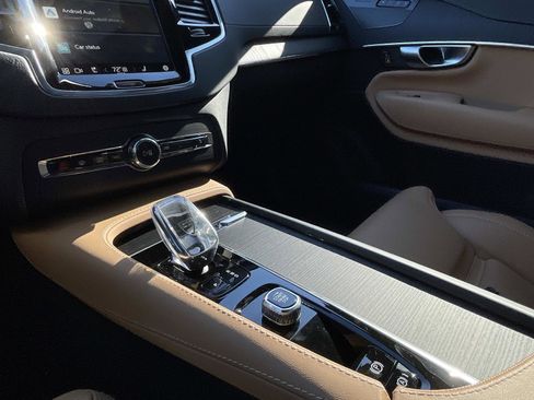 Certified 2025 Volvo XC90 B6 Ultra w/ Protection Package Premier image 29