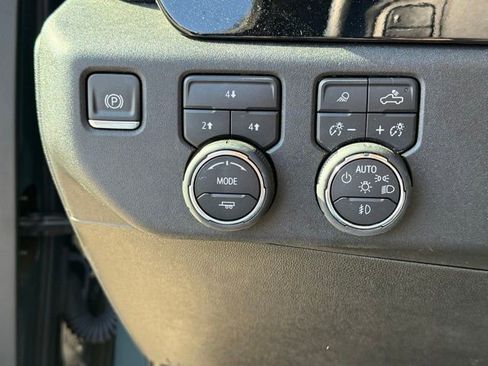 Used 2025 Chevrolet Silverado 2500 LT w/ Trail Boss Package image 18