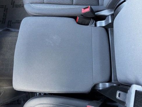 Used 2022 Chevrolet Silverado 1500 LT image 20