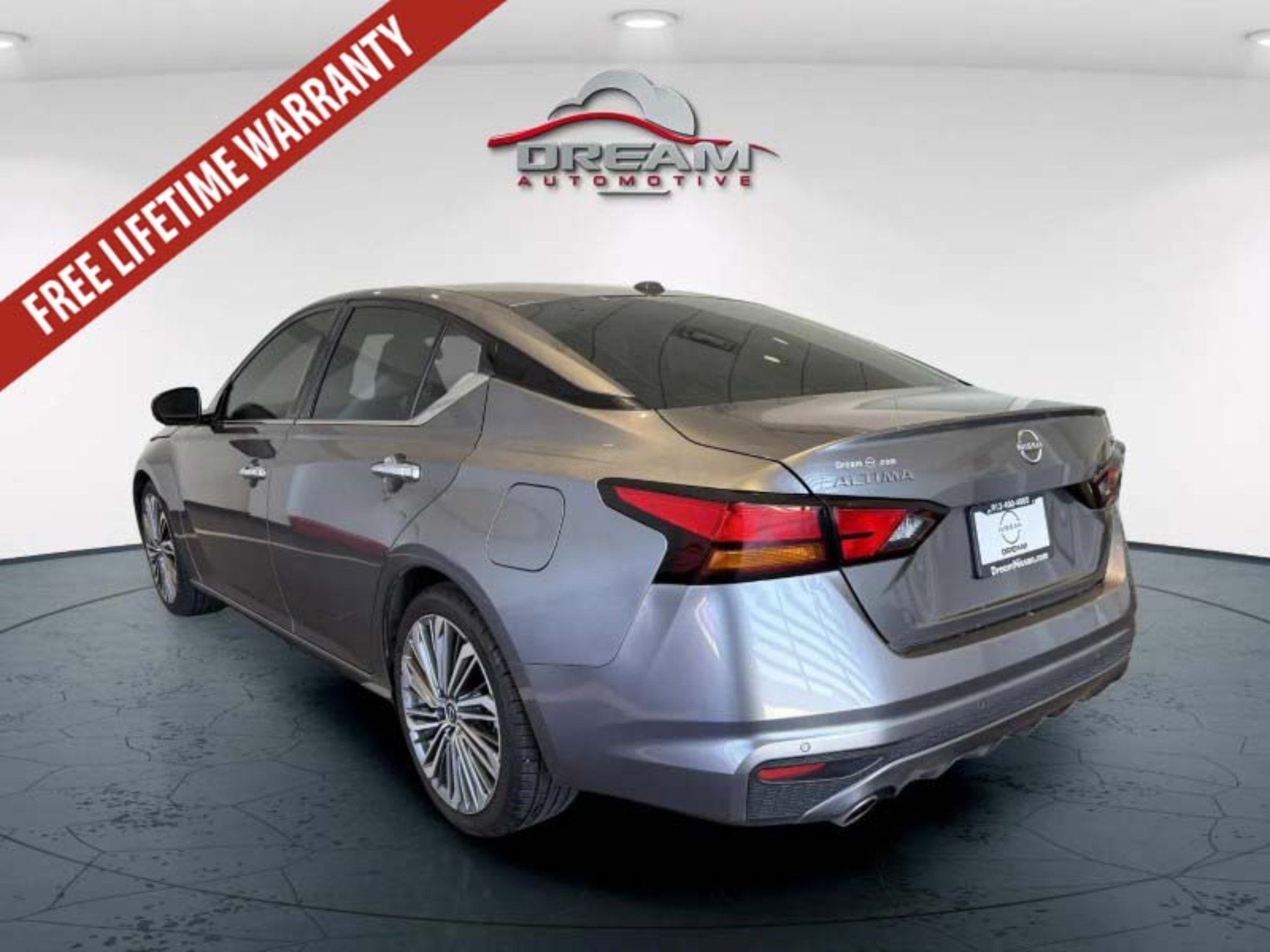 Used 2023 Nissan Altima 2.5 SL FWD image 6