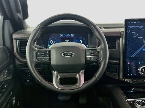 Used 2024 Ford Expedition Limited RWD image 18