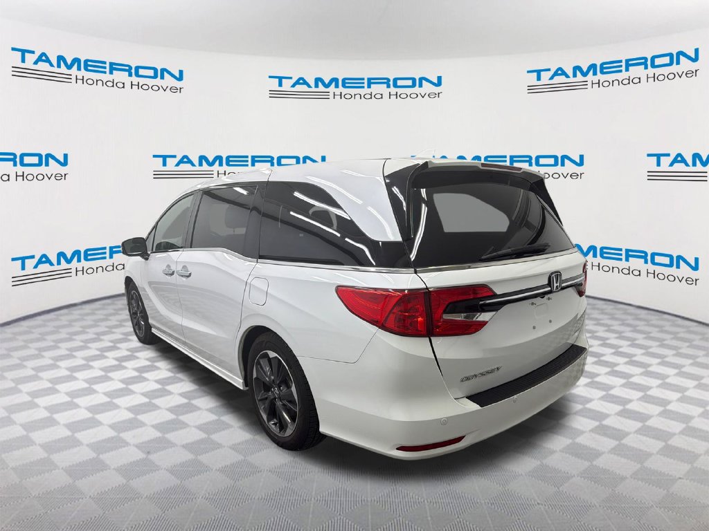 Used 2024 Honda Odyssey Elite image 3