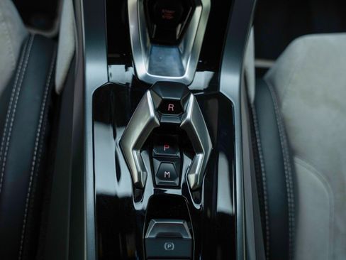 Used 2016 Lamborghini Huracan LP 580-2 RWD image 40
