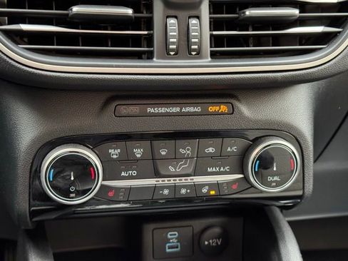 Used 2022 Ford Escape SE w/ Convenience Package image 13