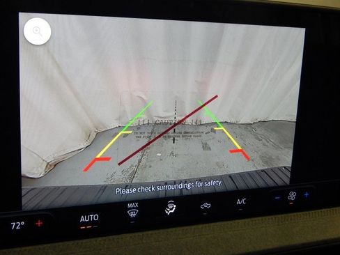 New 2025 Ford Maverick XLT image 24