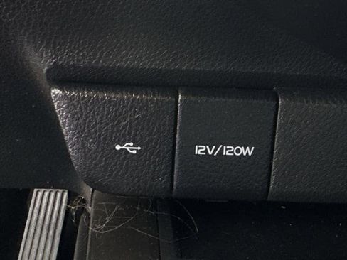 Used 2024 Toyota Camry SE FWD image 21