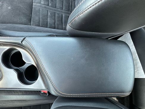 Used 2020 Dodge Challenger R/T RWD image 27