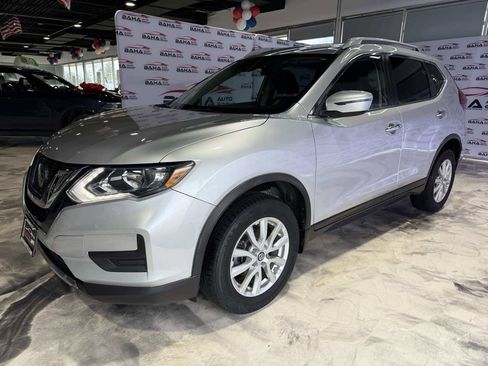 Used 2020 Nissan Rogue SV image 13