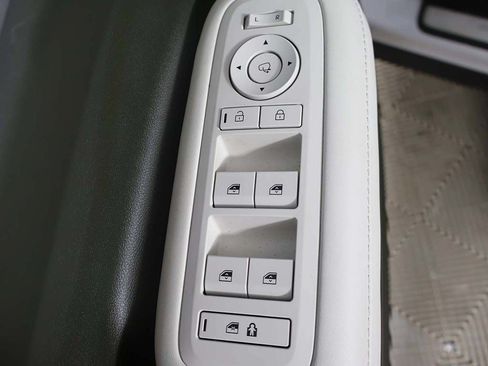 Used 2025 Hyundai Santa Fe Calligraphy AWD/4WD image 44