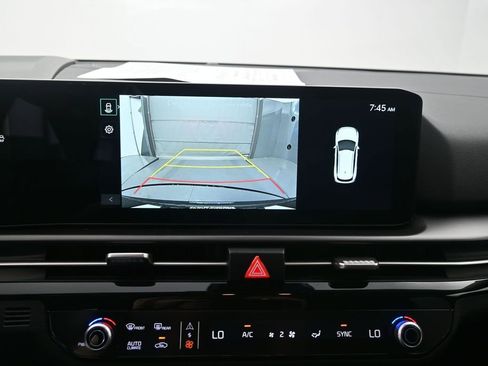 Used 2026 Kia Sportage EX FWD image 13