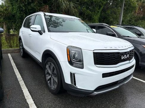 Used 2022 Kia Telluride S AWD/4WD image 2