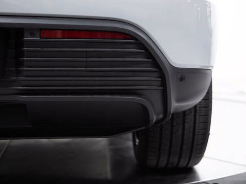 Certified 2026 Porsche Macan Electric RWD image 21