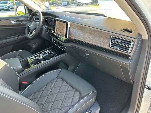 New 2026 Volkswagen Atlas SEL Premium R-Line AWD/4WD image 46