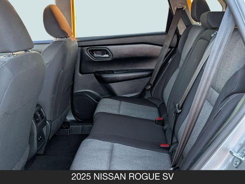Certified 2025 Nissan Rogue SV image 15