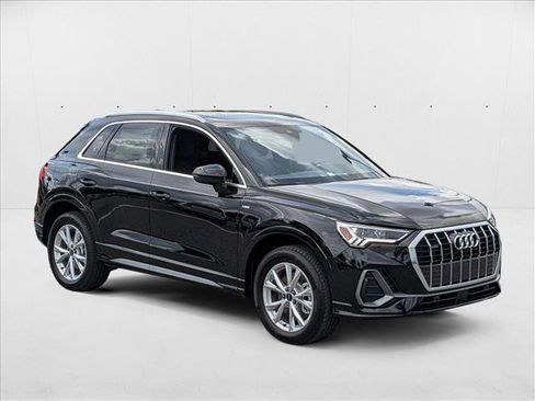 New 2025 Audi Q3 2.0T Premium image 5