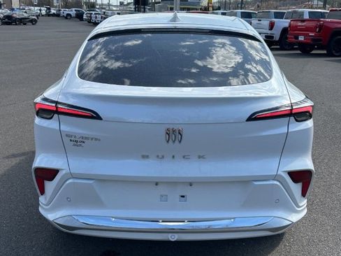 Used 2025 Buick Envista Avenir FWD image 5