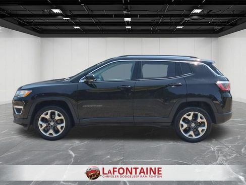 Used 2019 Jeep Compass Limited AWD/4WD image 2