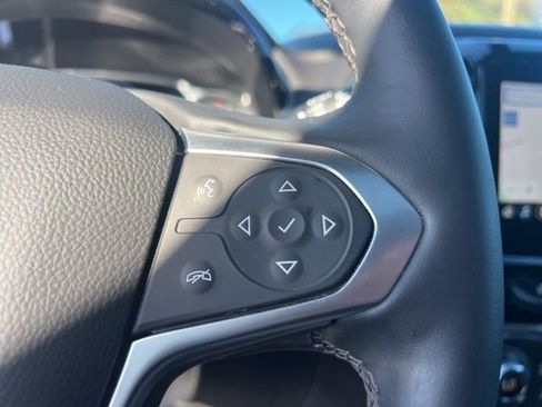 Used 2023 Chevrolet Traverse High Country AWD/4WD image 15