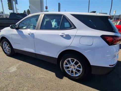 Certified 2024 Chevrolet Equinox LS image 6