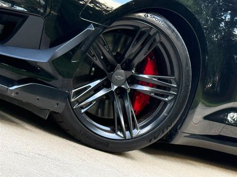 Used 2018 Chevrolet Camaro ZL1 RWD image 5