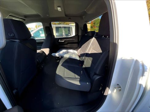 New 2025 Chevrolet Silverado 1500 LT image 15