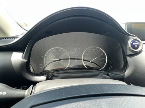 Used 2017 Lexus NX 300h AWD image 9