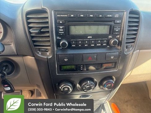 Used 2008 Kia Sorento LX image 13