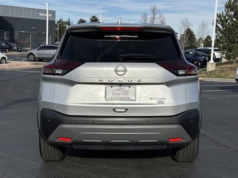 Used 2023 Nissan Rogue SV AWD/4WD image 19