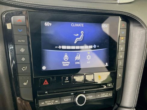 Used 2019 INFINITI QX50 Essential w/ Premium Heat Package AWD/4WD image 16