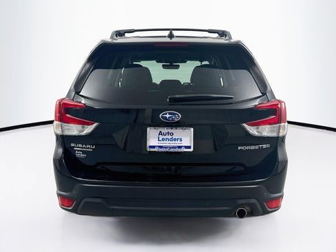 Used 2023 Subaru Forester Limited AWD/4WD image 6