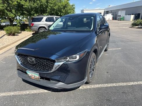 Used 2022 MAZDA CX-5 AWD 2.5 S w/ Premium Package image 2