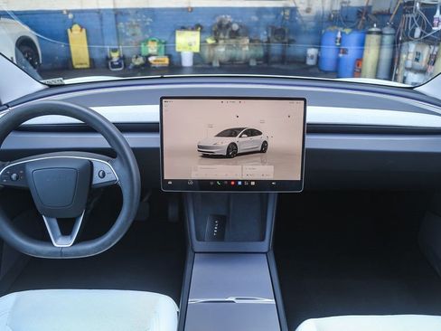 Used 2025 Tesla Model 3 Long Range RWD image 12