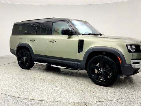 Used 2023 Land Rover Defender 130 S image 3