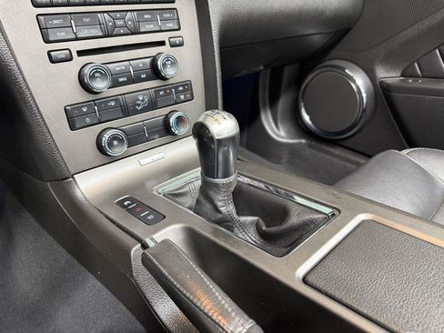 Used 2010 Ford Mustang GT RWD image 23