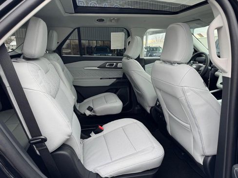 New 2026 Ford Explorer Platinum w/ LUX Leather Package image 5