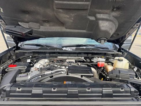 Used 2024 Chevrolet Silverado 2500 ZR2 w/ Technology Package image 20