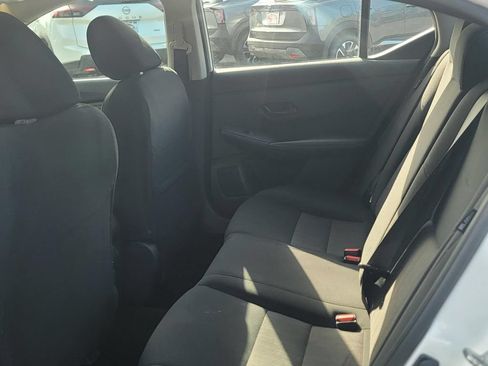 Used 2024 Nissan Sentra SV FWD image 17