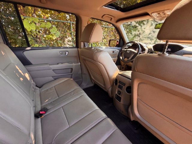 Used 2015 Honda Pilot Touring image 35