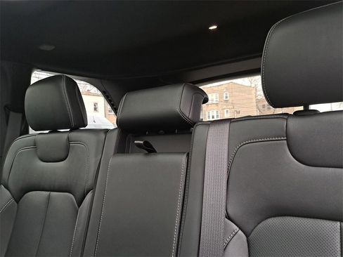 Certified 2023 Jeep Grand Cherokee Overland w/ Advanced Protech Group III image 11