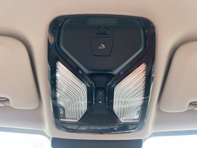 Used 2024 BMW X7 xDrive40i w/ Premium Package AWD/4WD image 33